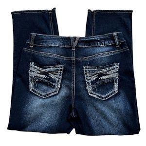 Maurices Frayed Hem Jean‎ Capris Sz. 1/2